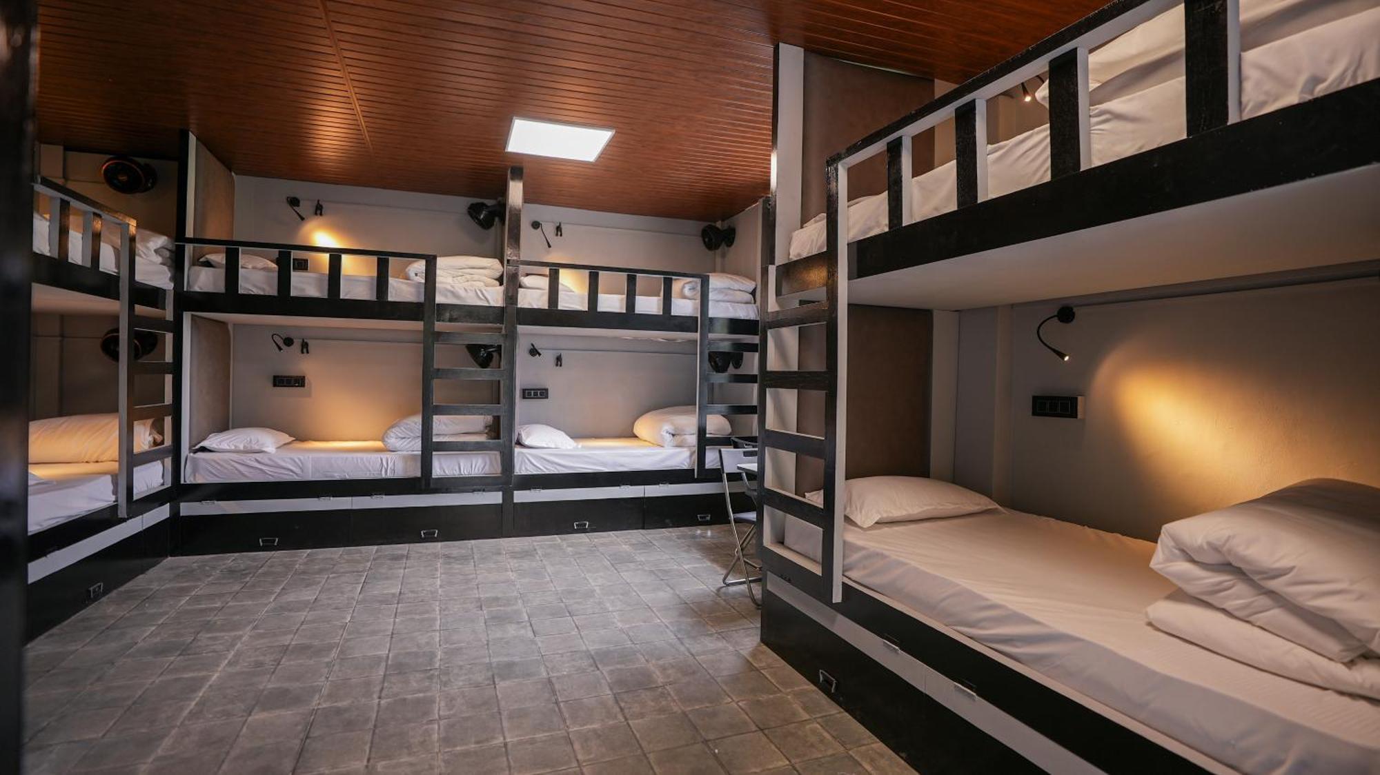 Sort By Stays, Kareri Dharamszala Kültér fotó