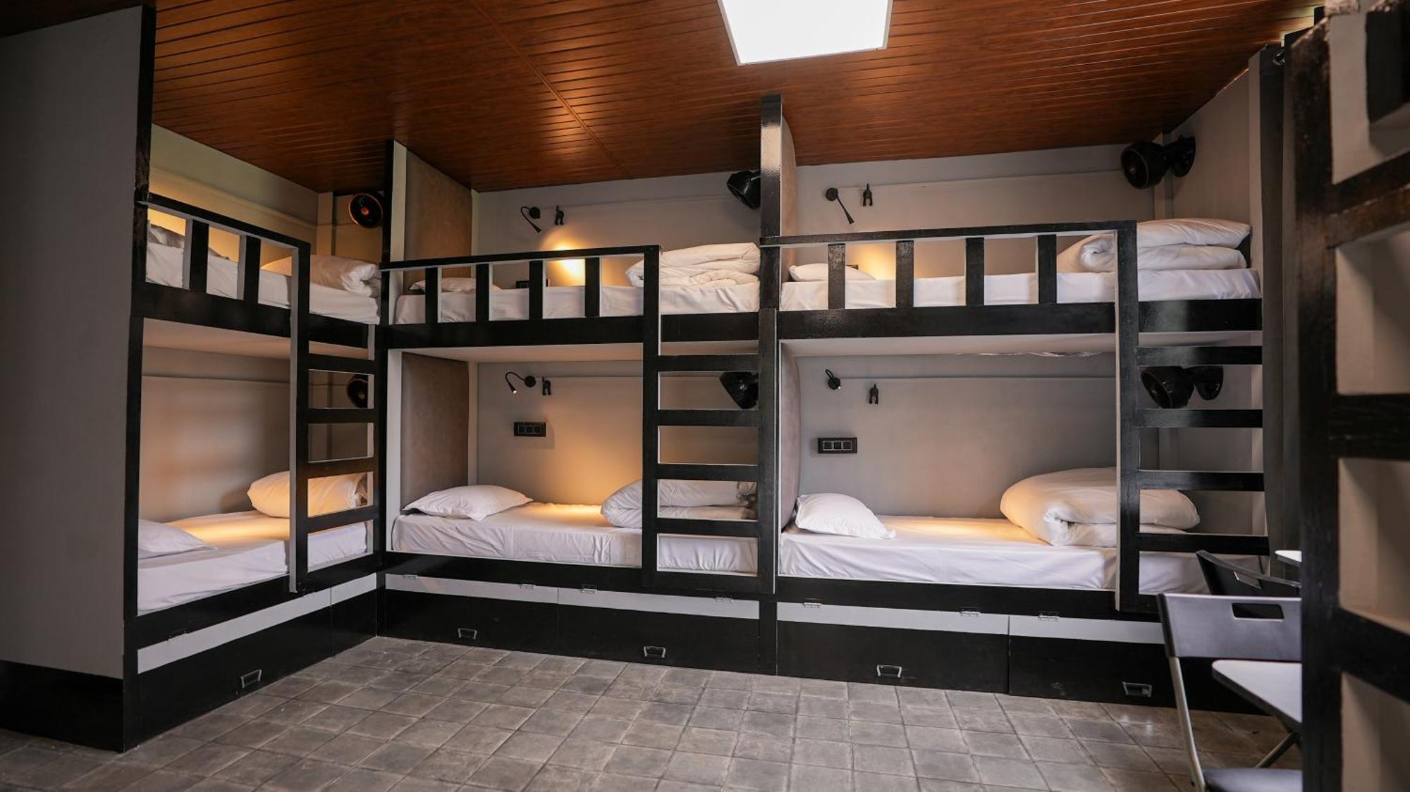 Sort By Stays, Kareri Dharamszala Kültér fotó
